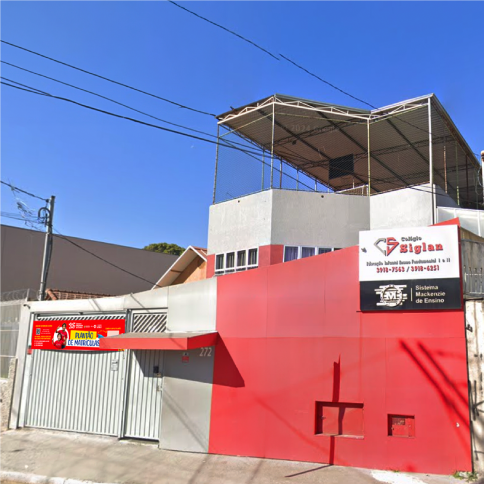 Fachada da Unidade 1 do Colégio Siglan em Perus